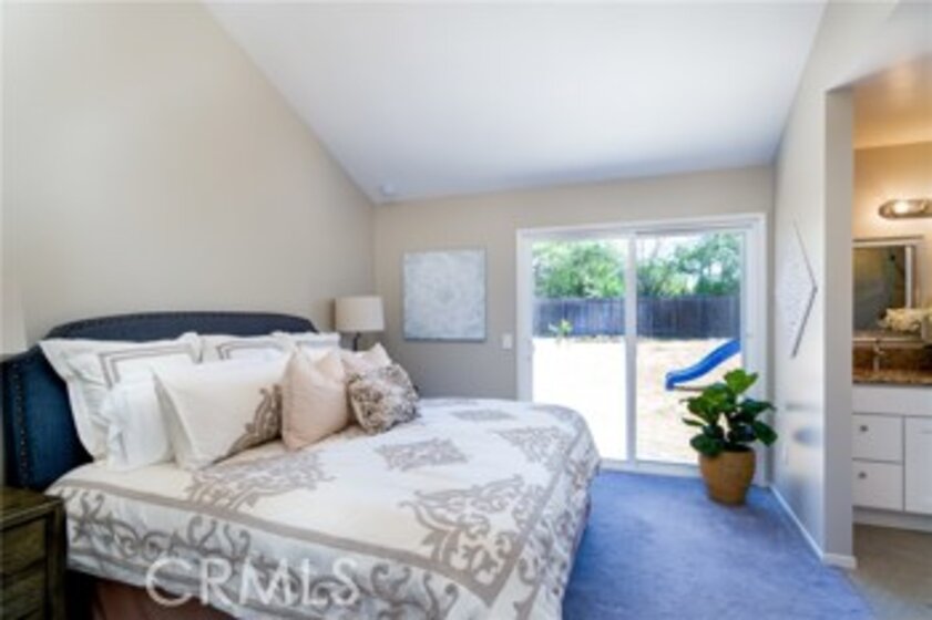 42692 San Julian Place Photo